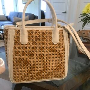 Wicker & white leather top handle bag